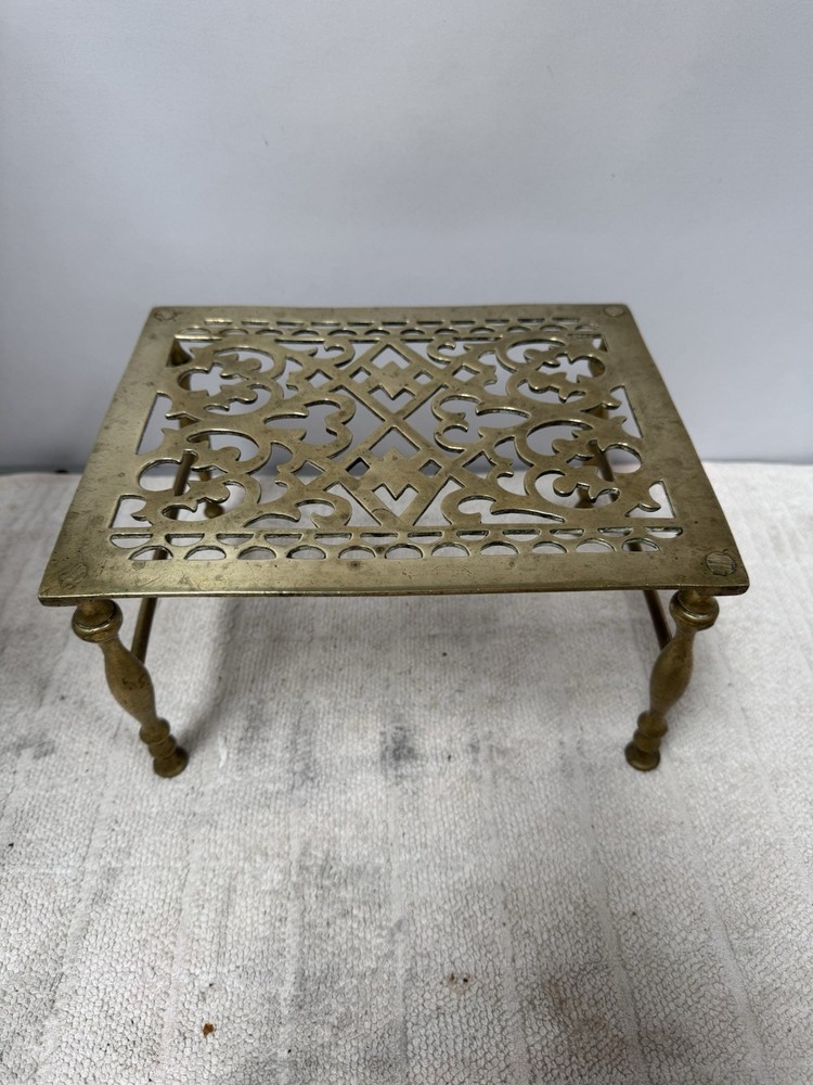 Solid Brass Trivet Rectangular Fireside Pot Stand. 23x19x14cm