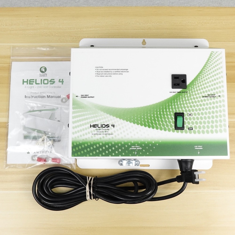 Titan Controls Helios 4 - 4 Light Controller w/ Trigger Cord Open Box / No Box
