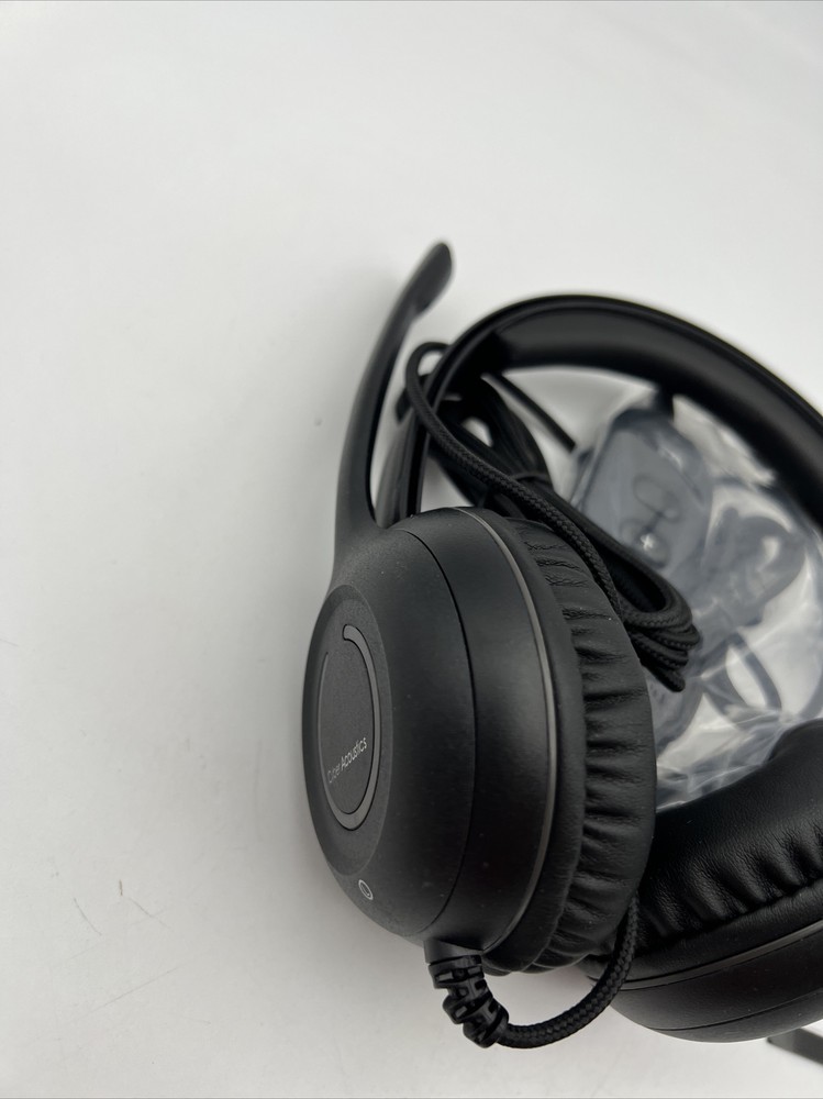 Cyber Acoustics Stereo Headset w/h USB or 3.5mm Connection USB Control Module