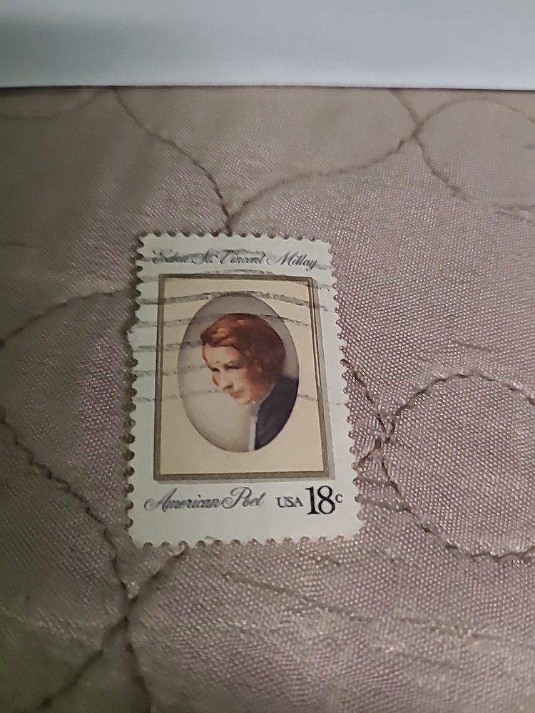 AMERICAN POET STAMP ( ENVELOPE 82)