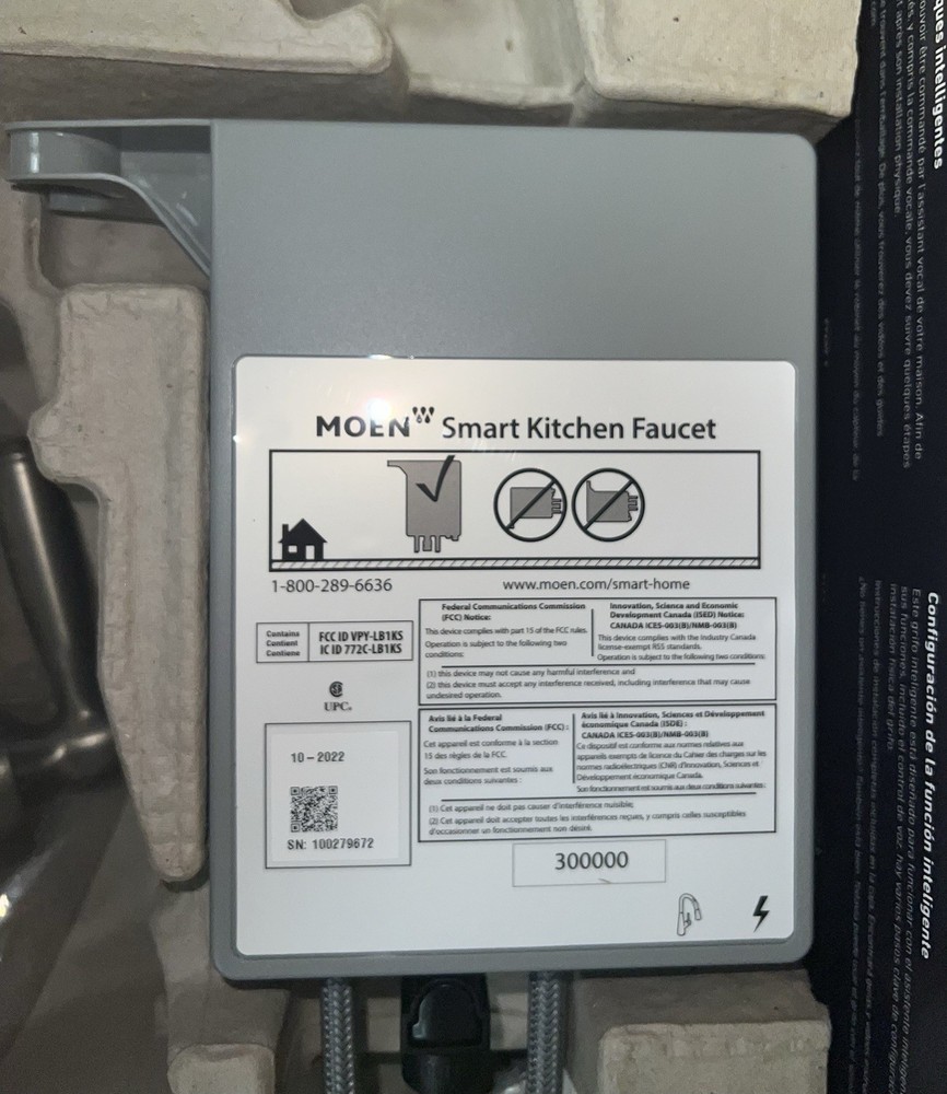 MOEN Brantford Single-Handle Smart Touchless Pull Down Sprayer Kitchen Faucet w-