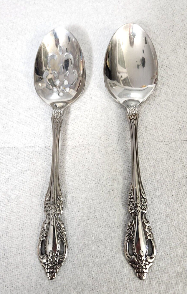 Oneida Distinction Deluxe RAPHAEL Stainless Serving Spoons 2 pcs - 1 slotted