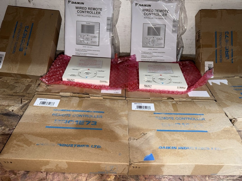 Daikin Industries LTD Remote Controller BRC1E73 New