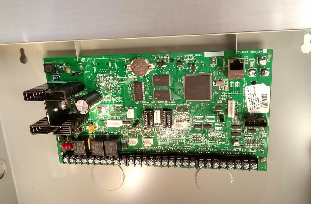 DMP XR15ONL-G 124 system