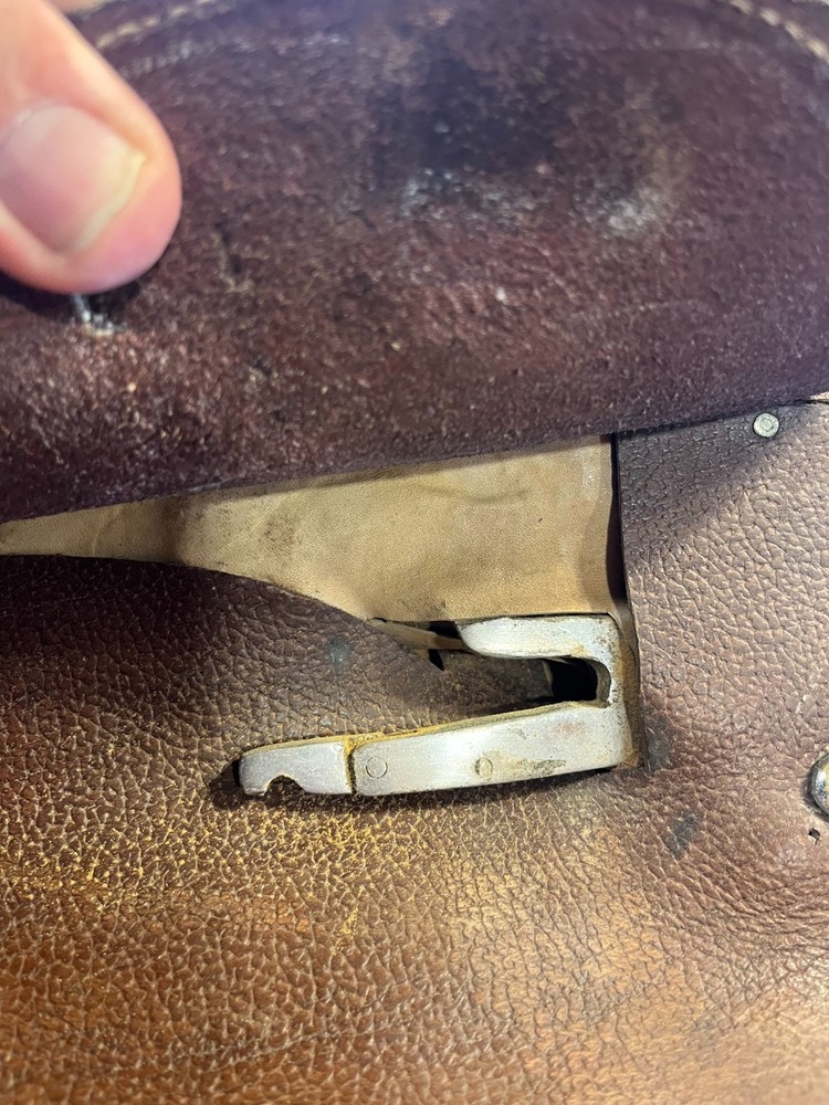 Olympic Works English Saddle