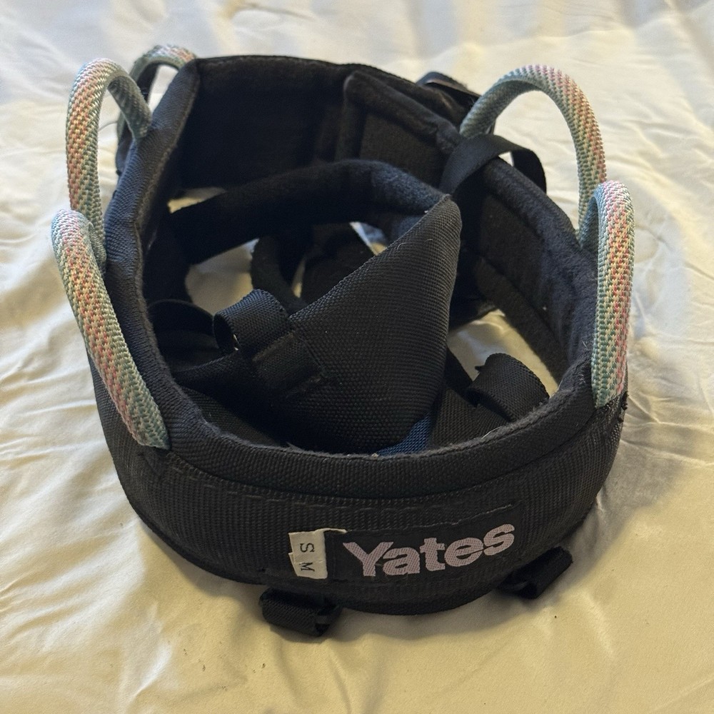 Yates Climbing Harness Size Small/Medium Used Good Condition