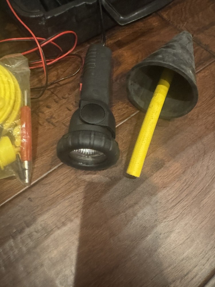 Cornwell Quality Tools Redline Leak Detector/Smoke Machine