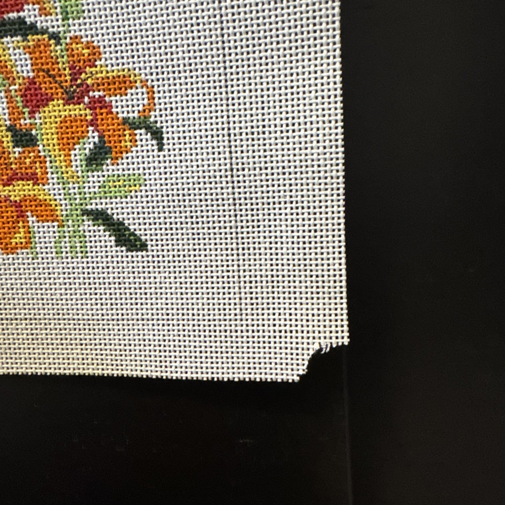 Danji Designs Texas daylily Needlepoint Canvas 14 mesh