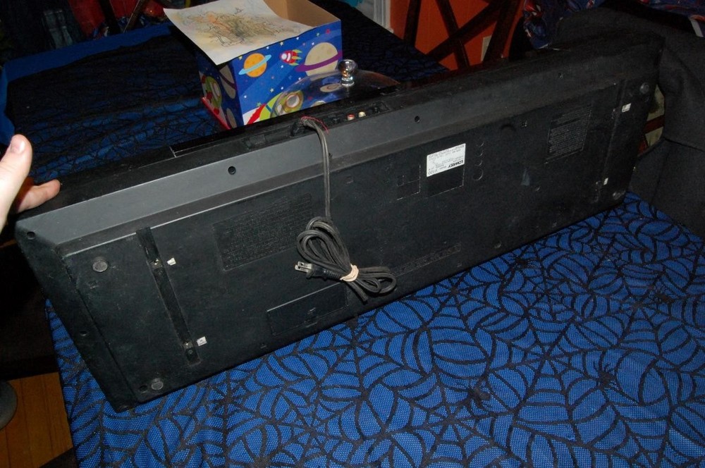 Lowrey Micro Genie V-120/ V120 String Synthesizer Keyboard Analog Drum Machine