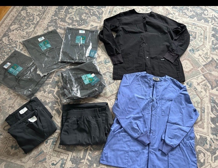 Adar Uniforms Medical Scrub Sets Black Solid Pattern Sizes M, L