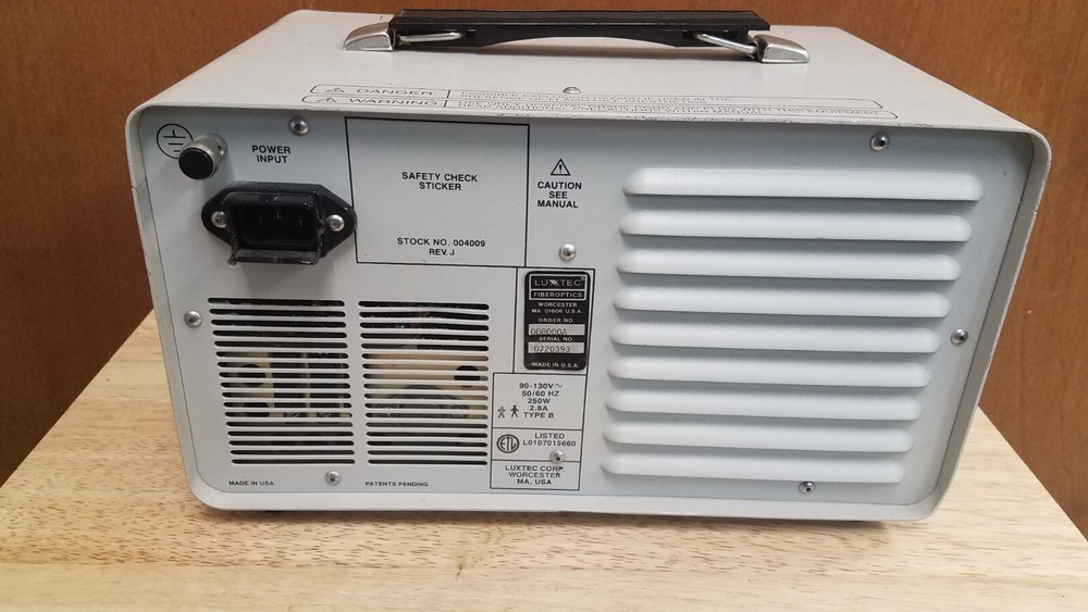 Luxtec ACO Series 8000 Medical Light Source - TESTED WORKING (D539)