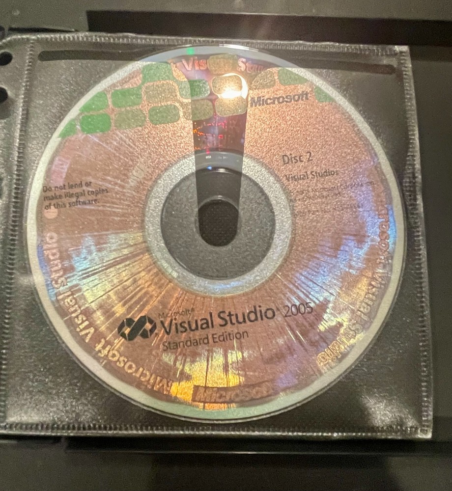 Microsoft Visual Studio Standard Edition 2005 Retail Box with Product Key