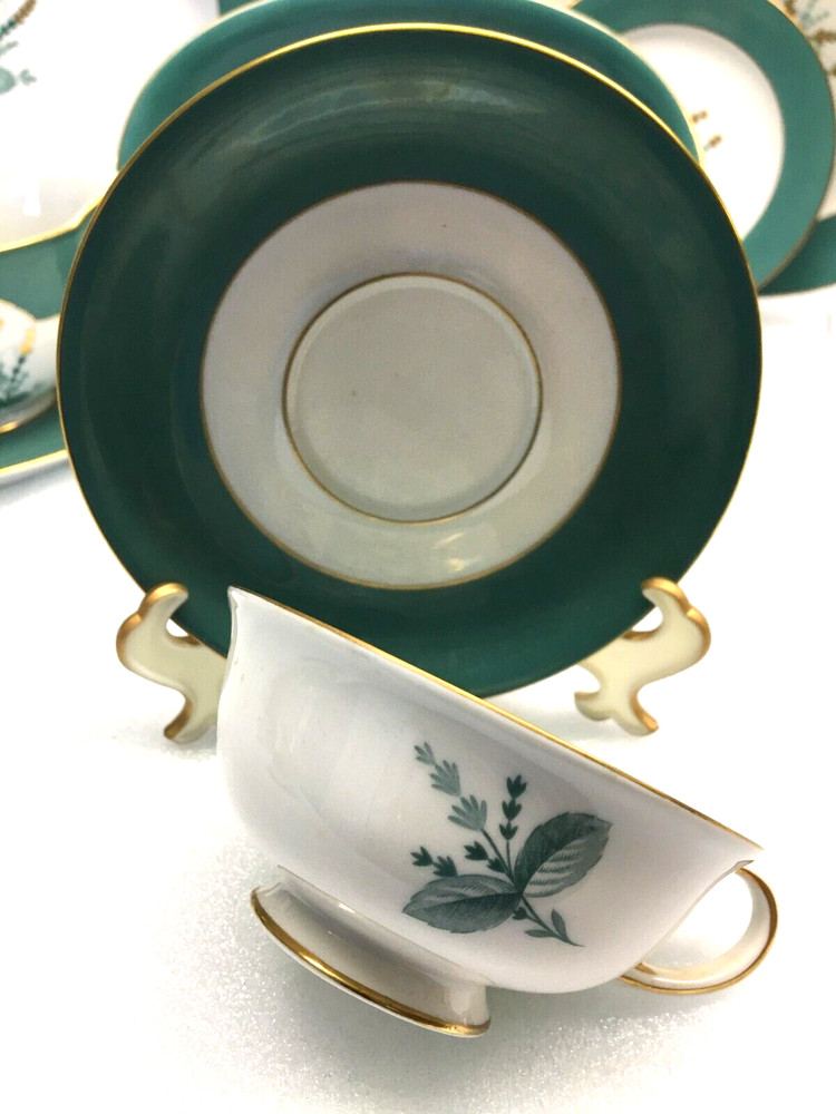 ROB8 by Royal Bayreuth 26 Assorted Pieces