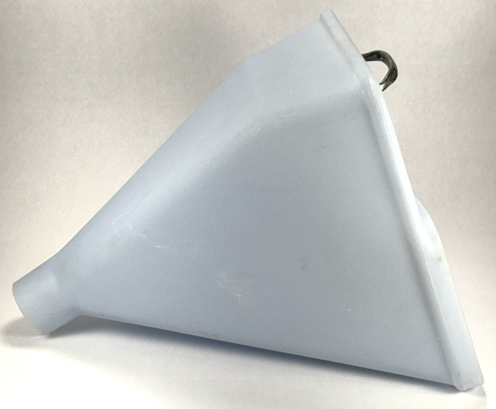 KRAFT TOOL CO HOPPER FOR TEXTURE SPRAYER - USED