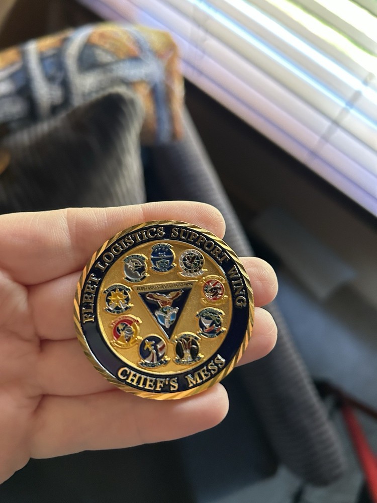 19 US Navy Metal Collection