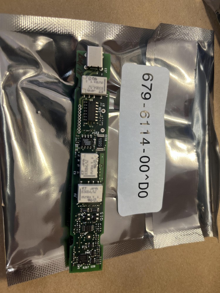 3BB   1-PCS  tektronix 679-6114-00