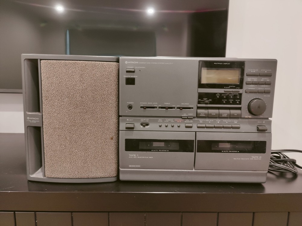 VTG Hitachi FX-7 Compact Disc Stereo System 1991 Tested & Working W/ Speaker