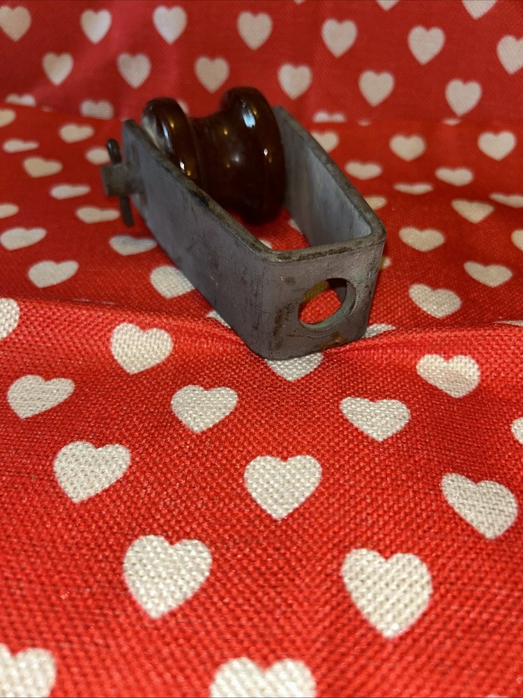 Brown porcelain spool