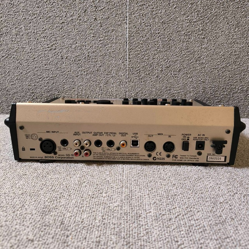 BOSS GS-10 Guitar Effects System Multi-Effects Unit USB Audio Interface from JP