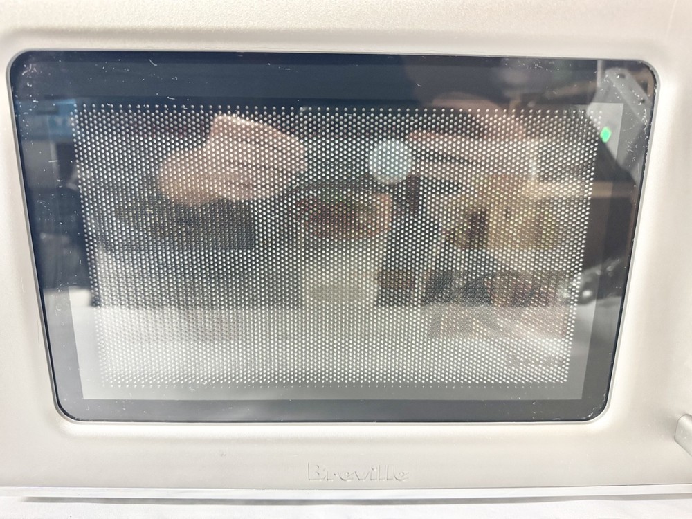 Breville Compact Wave Soft Close Microwave