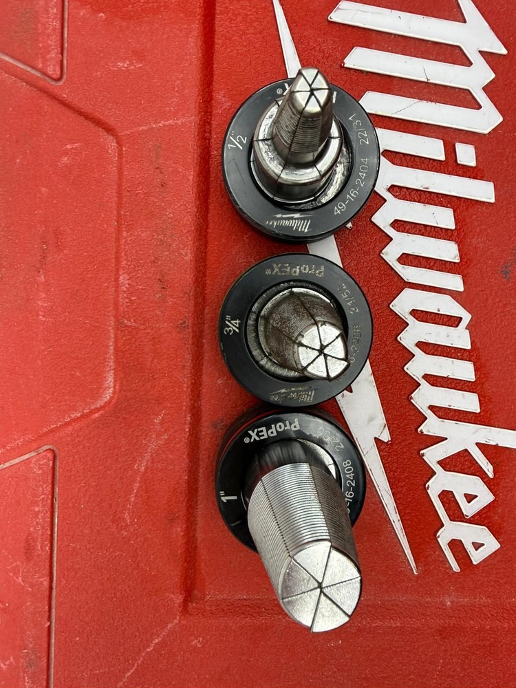 Milwaukee 2432-22 M12™ ProPEX® Expansion Tool Kit