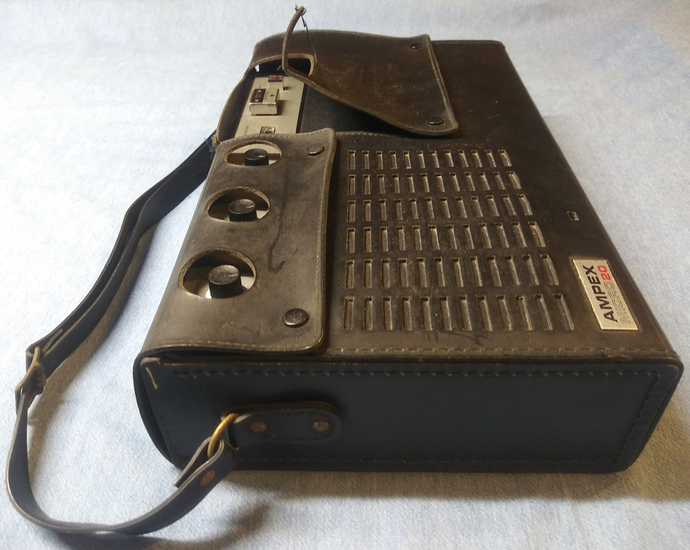 Vintage Ampex Micro 20 Audio Cassette Recorder / Player Complete with Case WORKS