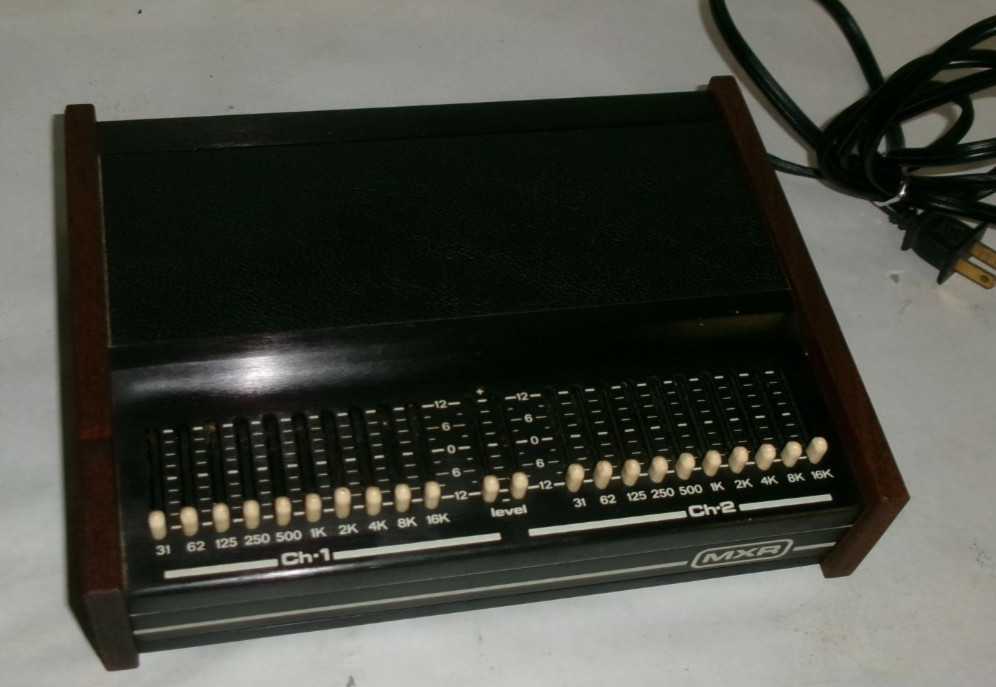 MXR 10 Band Stereo Graphic Equalizer 114 tested