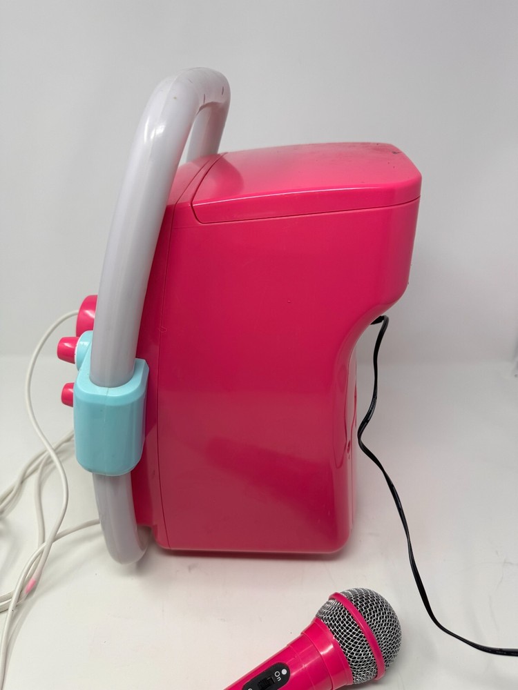 HELLO KITTY FLASHING LIGHTS KARAOKE MACHINE 2015 w/ Microphone Tested & Works!