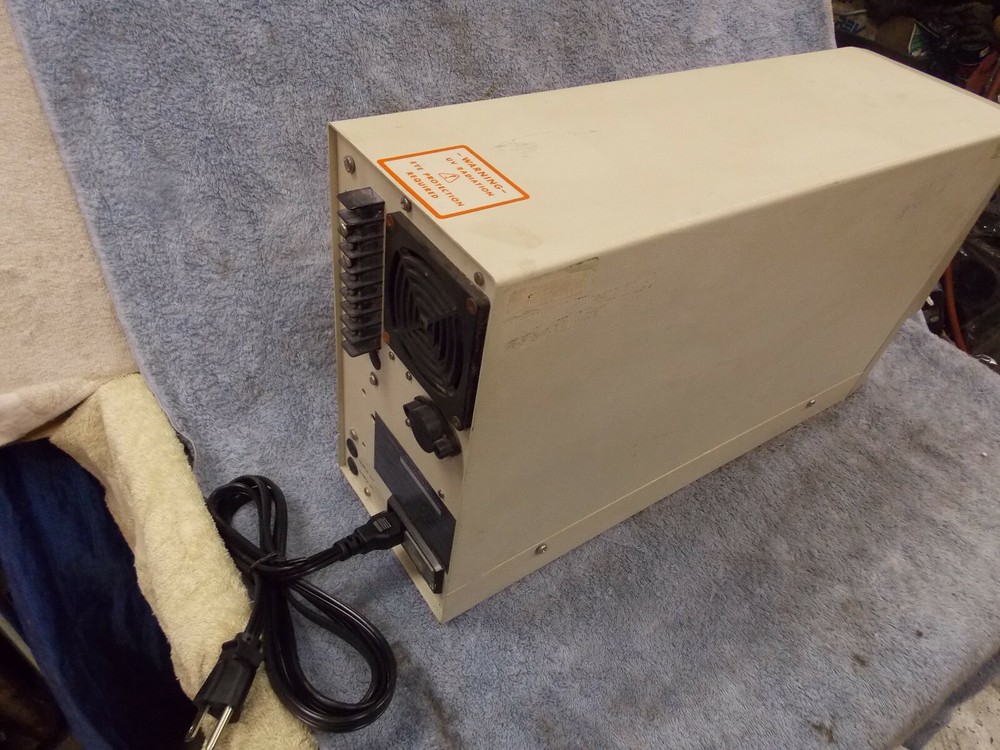 Waters Millipore Lambda Max 481 LC Spectrophotometer Variable Wavelength Detect