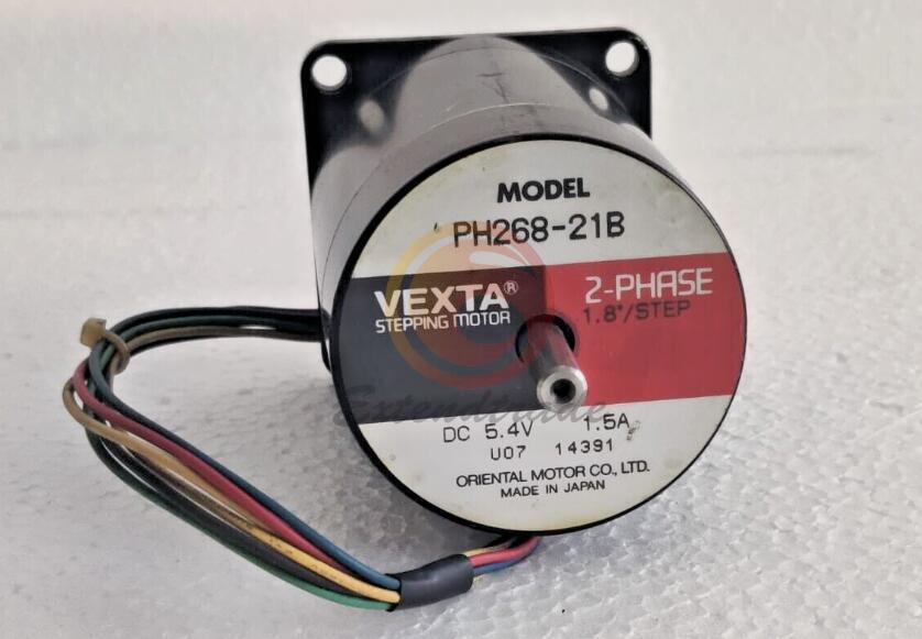 ONE NEW ORIENTAL MOTOR Servo Motor PH268-21B