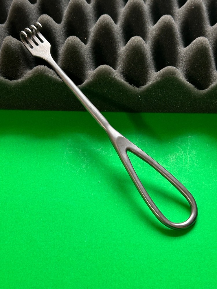 V.Mueller SU3562 Volkmann 4 Prong Sharp Retractor 9"