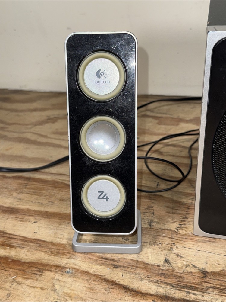 Logitech Z4i 2.1 Speaker System w/ Subwoofer & Wired Remote