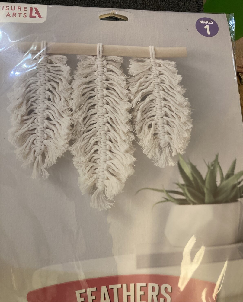 Leisure Arts 3 Piece "FEATHERS" Macrame Project Kit