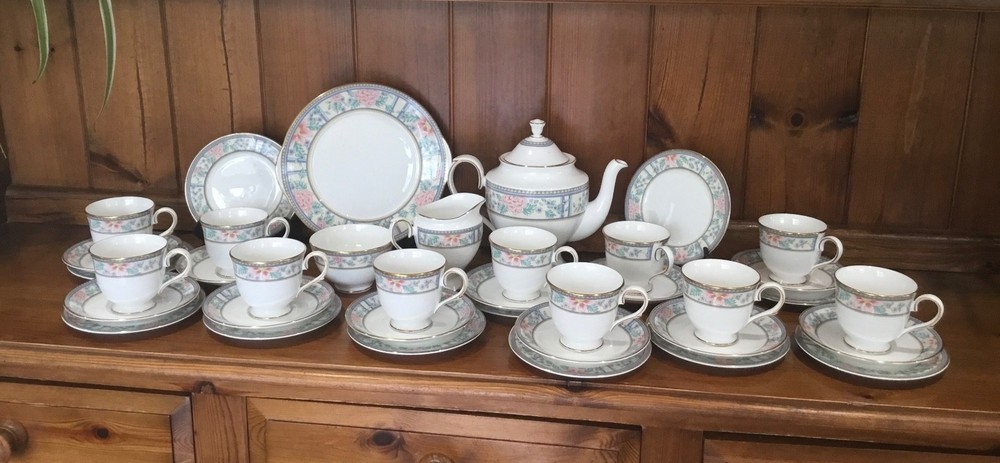 Royal Grafton Sumatra Tea 37 pieces