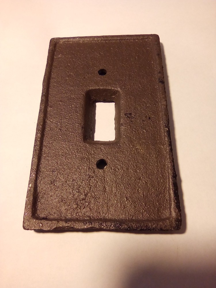SOLID STEEL FLUER DE LIS LIGHT SWITCH COVER GREAT FOR ANY VINTAGE COLLECTION!