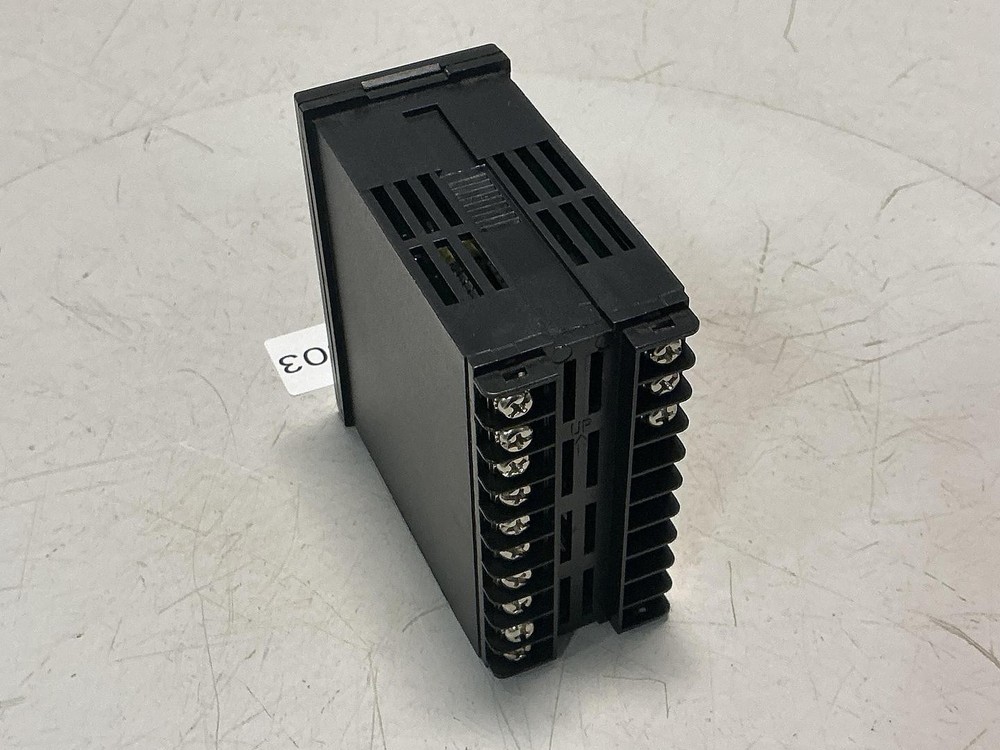 ARICO TECHNOLOGY V200 TEMPERATURE CONTROL USED #151803