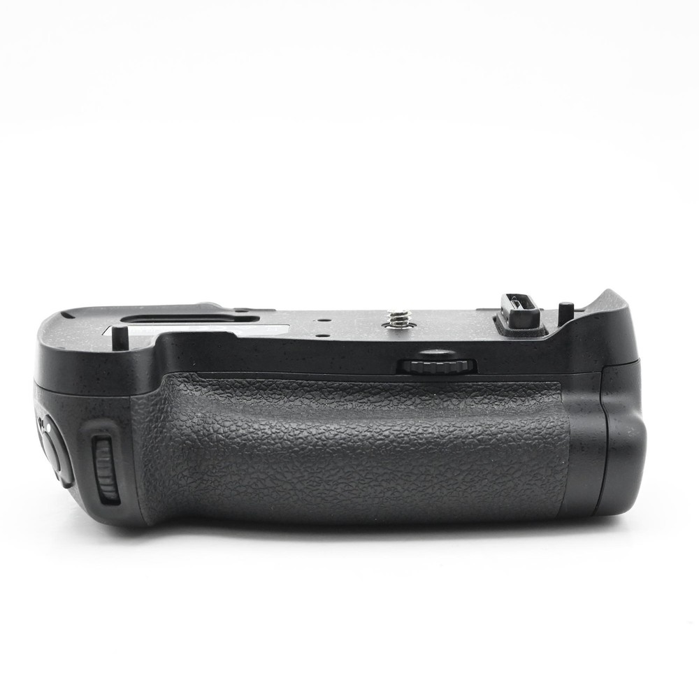 Nikon MB-D17 Multi Power Battery Pack for Nikon D500 #059