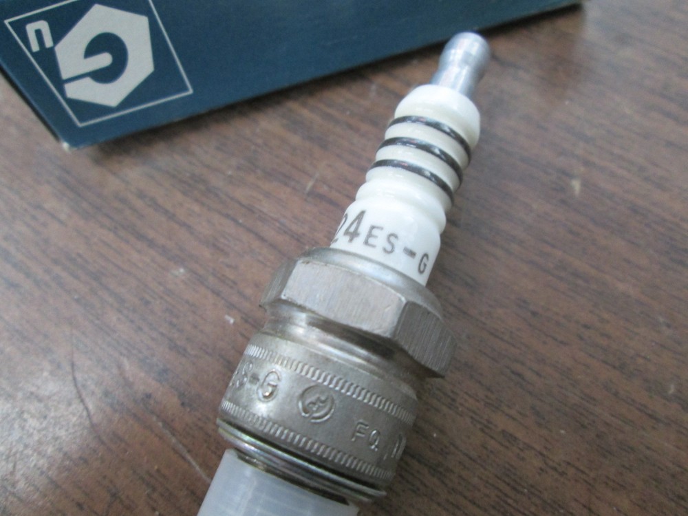 New Nippon Denso ND Spark Plug W24ES-G
