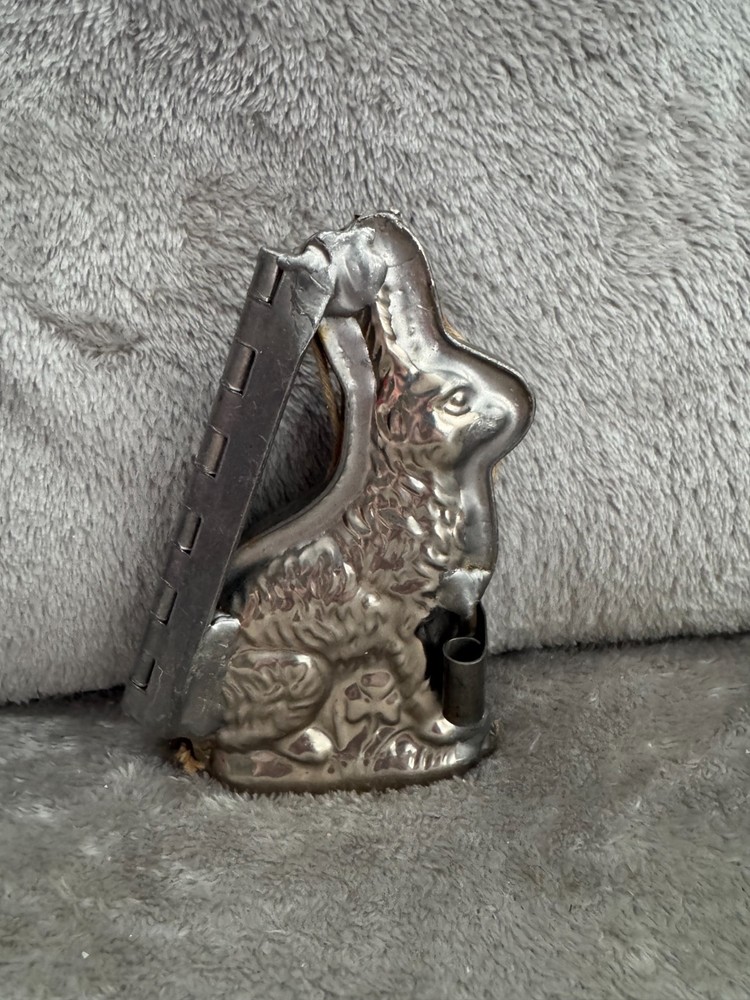 Metal Easter Bunny Mold 6"