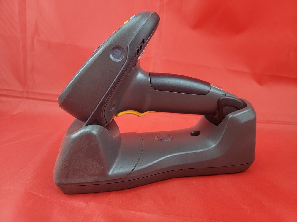 Symbol Technologies MT2090-SD0D62170WR Handheld Barcode Scanner and Cradle