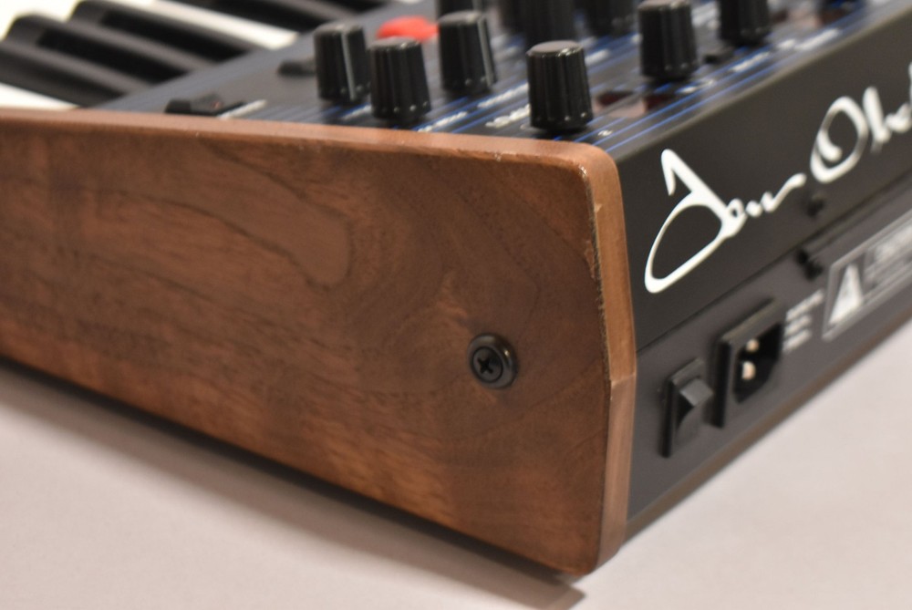 Dave Smith Instruments OB-6 6-Voice Polyphonic Analog Synthesizer