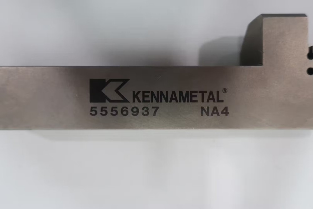Kennametal 5556937 3.3mm Carbide Insert Tool Holder