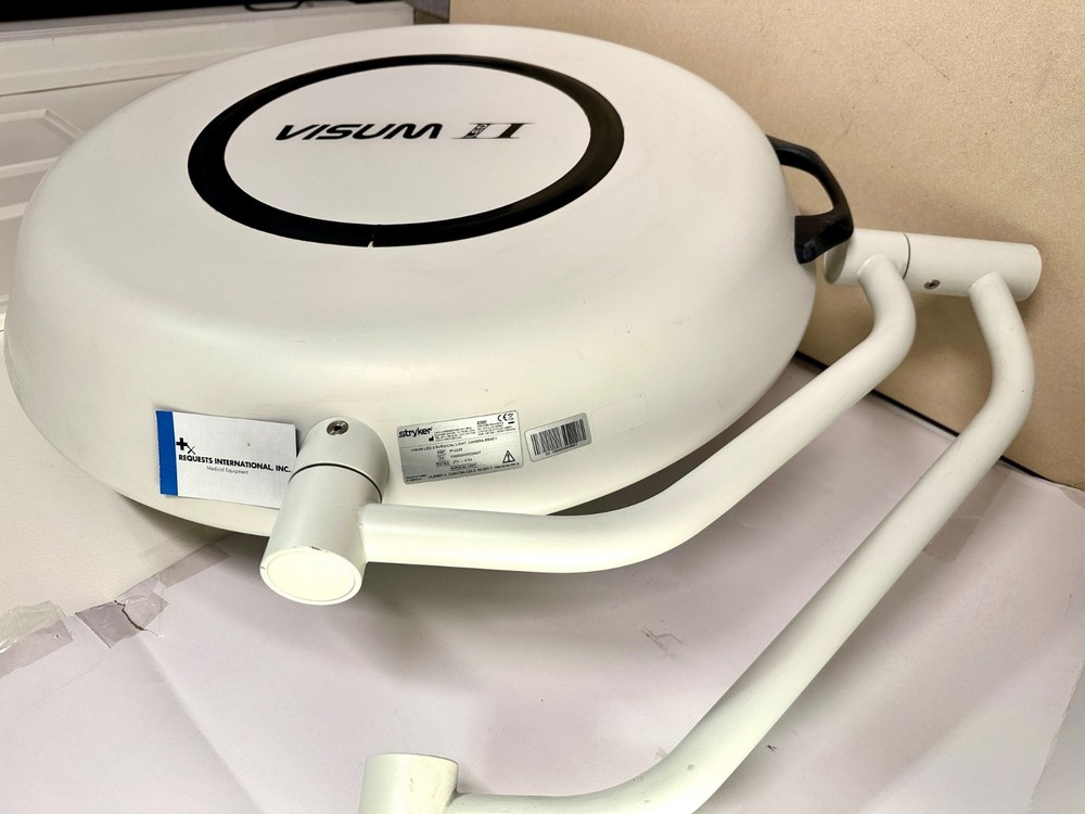 Stryker Visum LED II Surgical Light