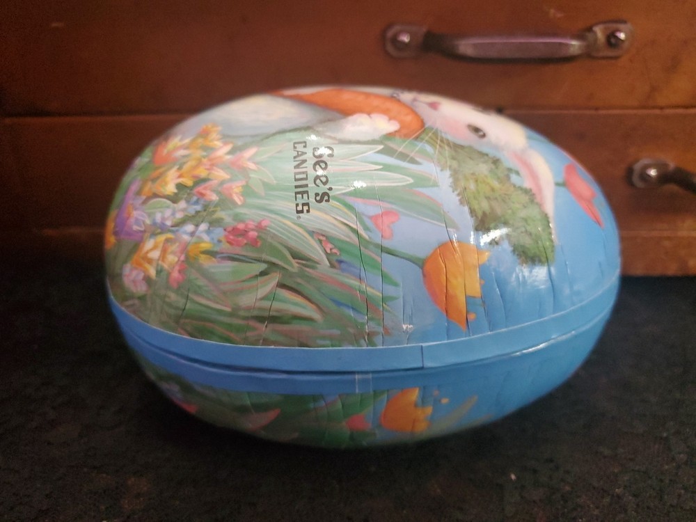 SEE'S CANDY Paper Mache Easter Egg Candy Container DZ432