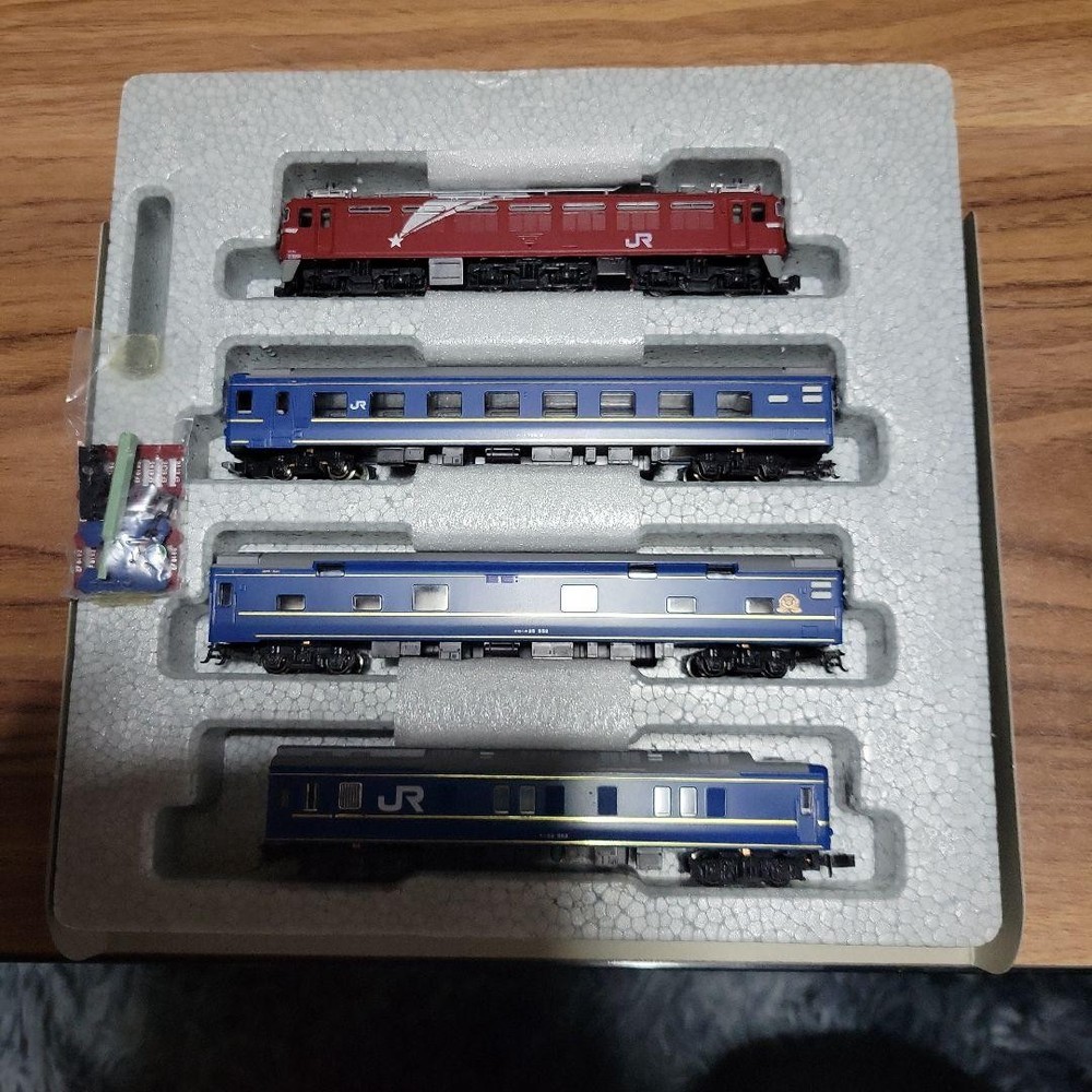 KATO EF81 + Passenger Car Hokudosei Basic Set 290471