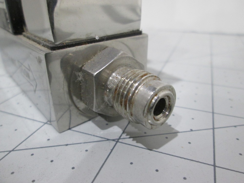 Unit, UFC-1020, Mass Flow Controller, 15-Pin, N2, 50 SCCM, Used