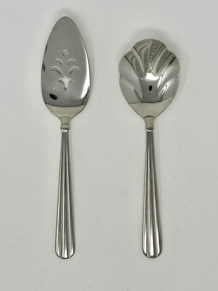 Oneida Unity 2 Piece Entertainment Set Quality 18/10 Stainless