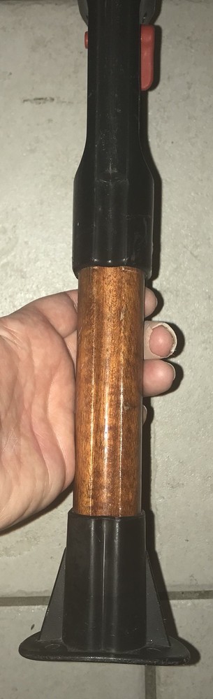 A. B. BILLER SPEAR GUN 60108 40" LONG