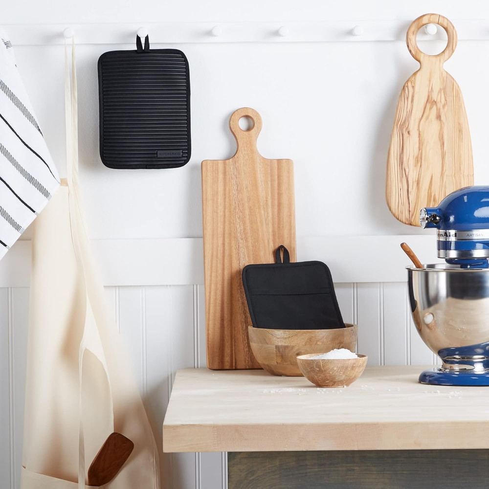 Ribbed Soft Silicone Pot Holder 2-Pack Set, Matte Black, 7"X9"