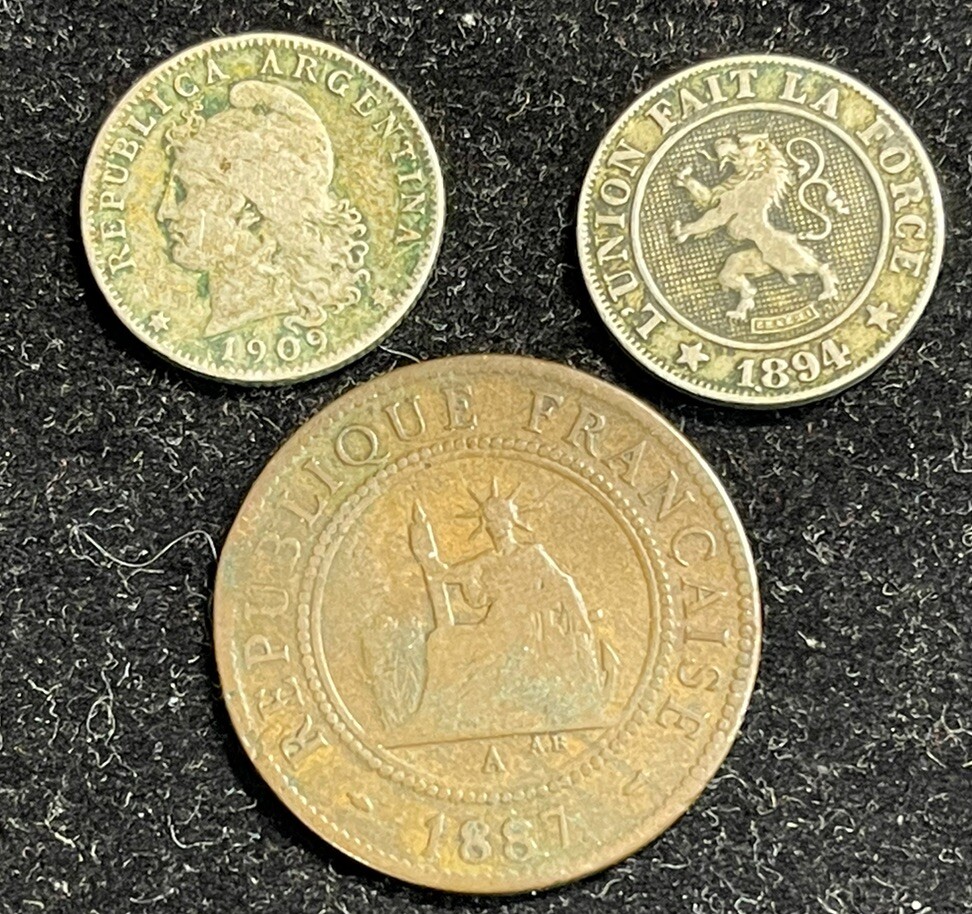 Assorted World Foreign 3 Coins Lot